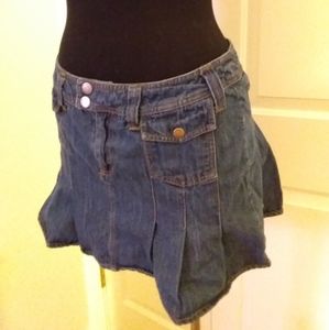 Mossimo Blue Denim Mini Shorts • a closet staple! •... - Depop
